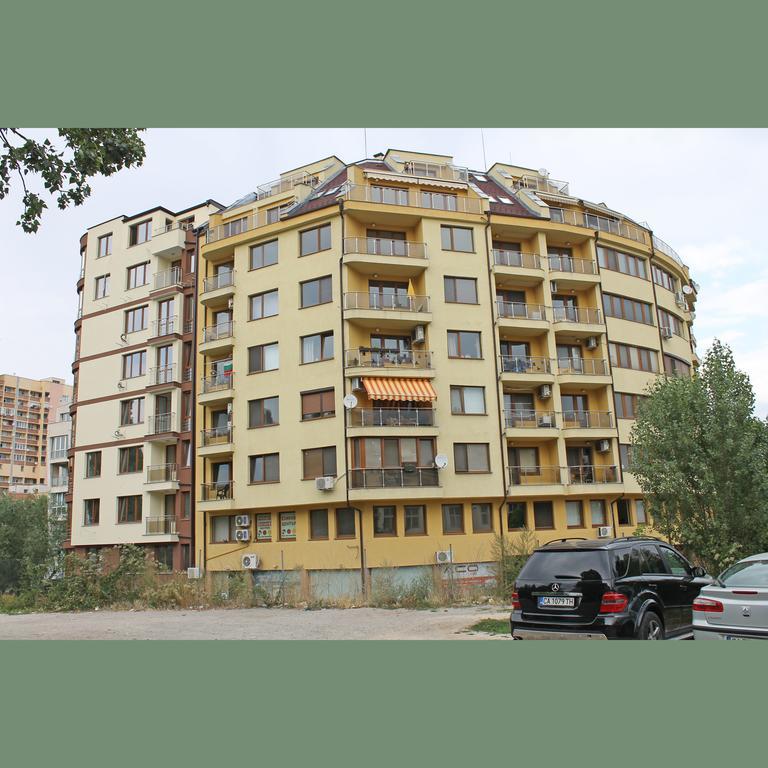 Flora Apartment Centrum Sofia Exterior photo